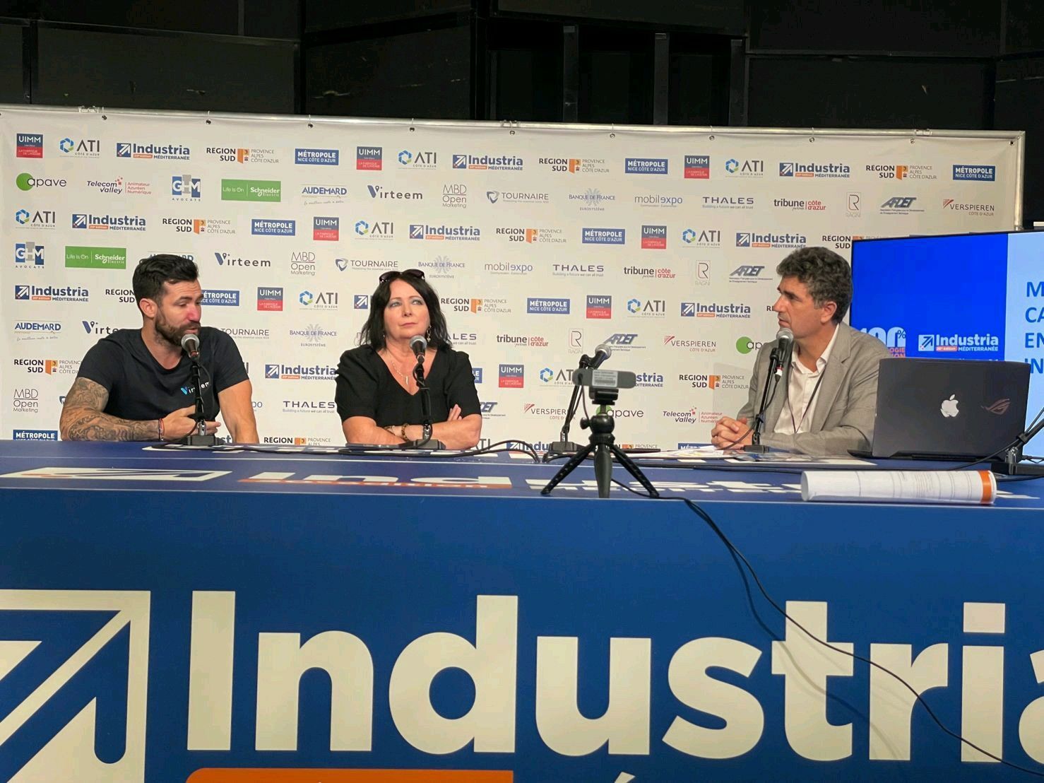 intervention salon industria